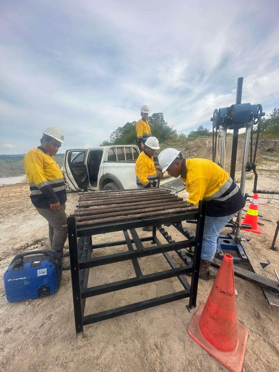 Cone Penetration Test with pore pressure measurement (CPTu)